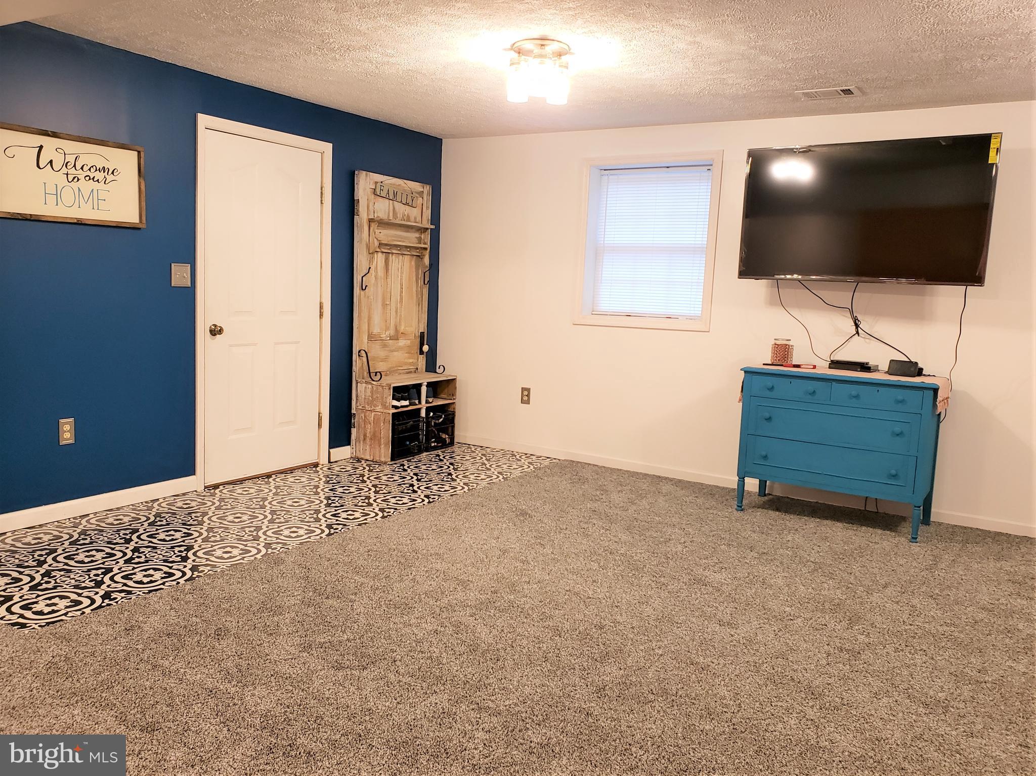 DEERFIELD ESTATES - Residential