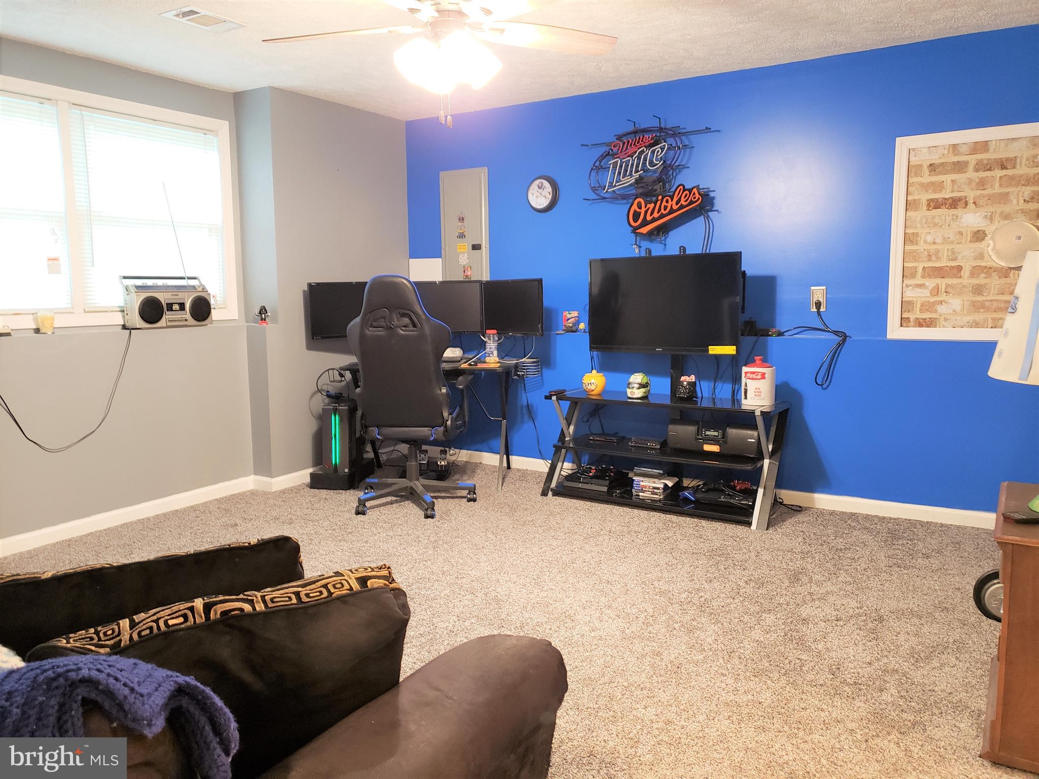 DEERFIELD ESTATES - Residential