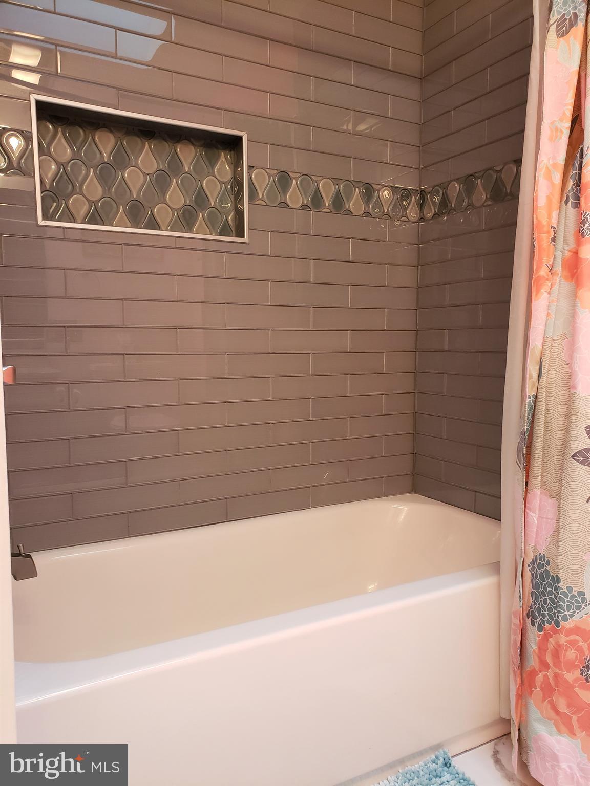 DEERFIELD ESTATES - Residential