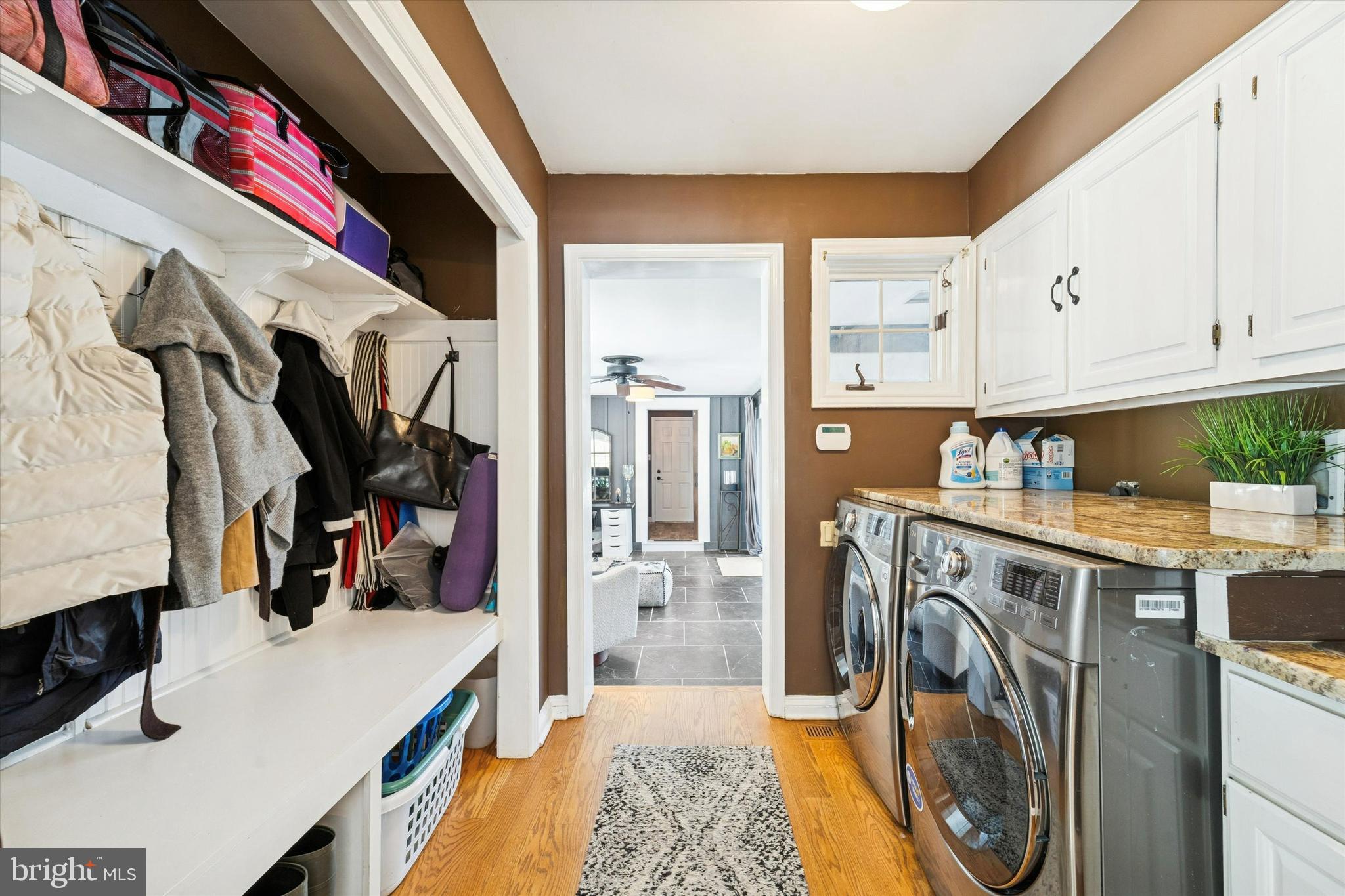 SHADOW OAK - Residential