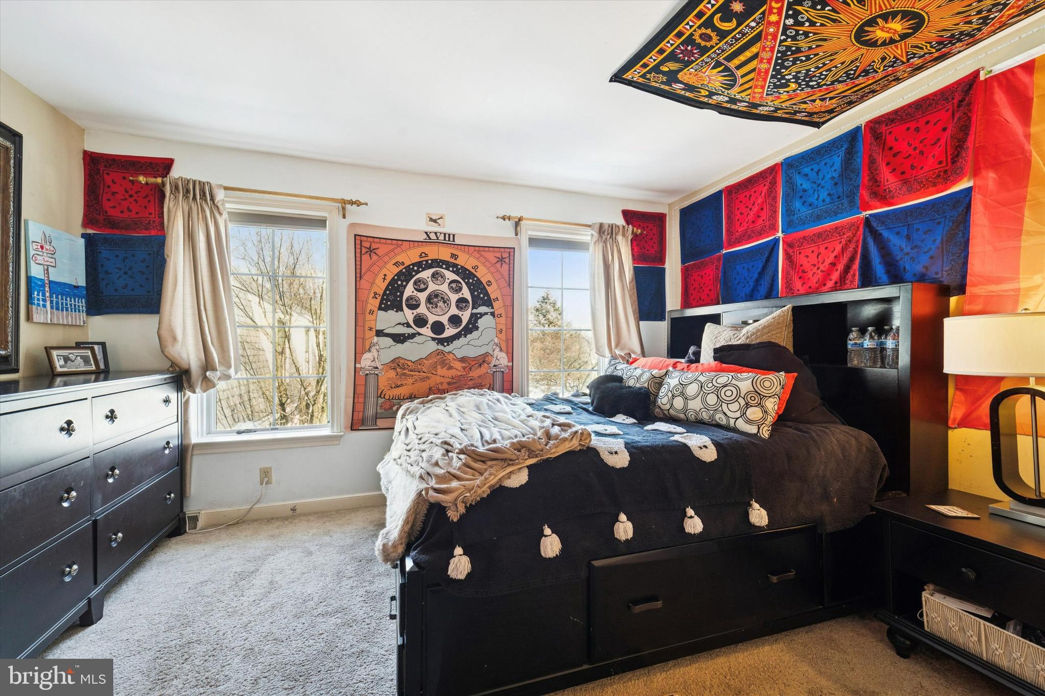 SHADOW OAK - Residential