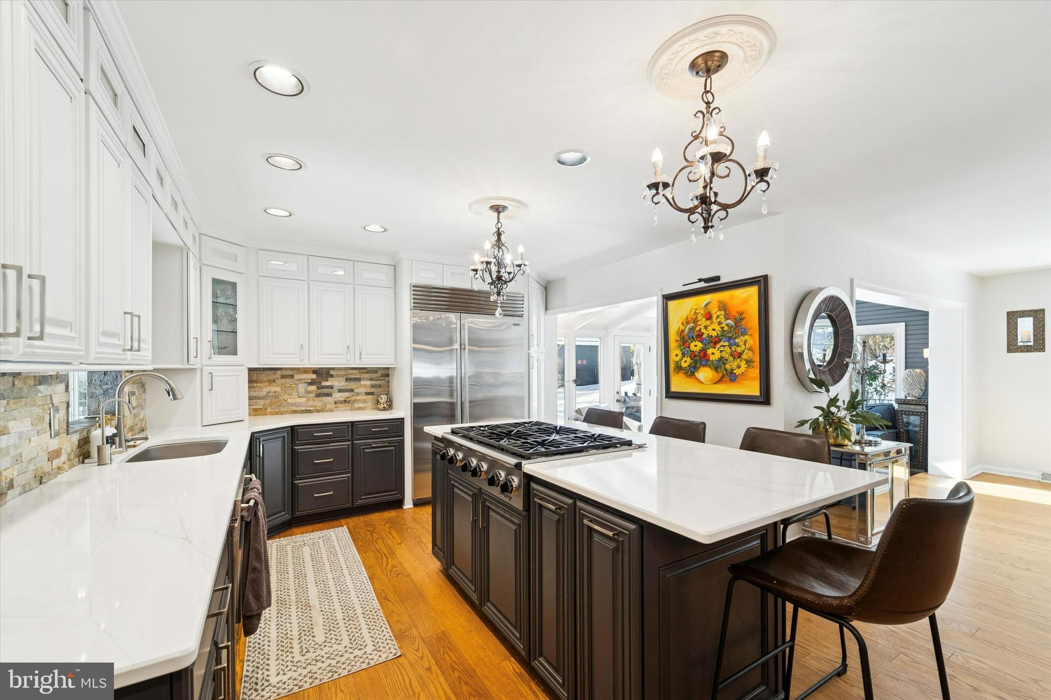 SHADOW OAK - Residential