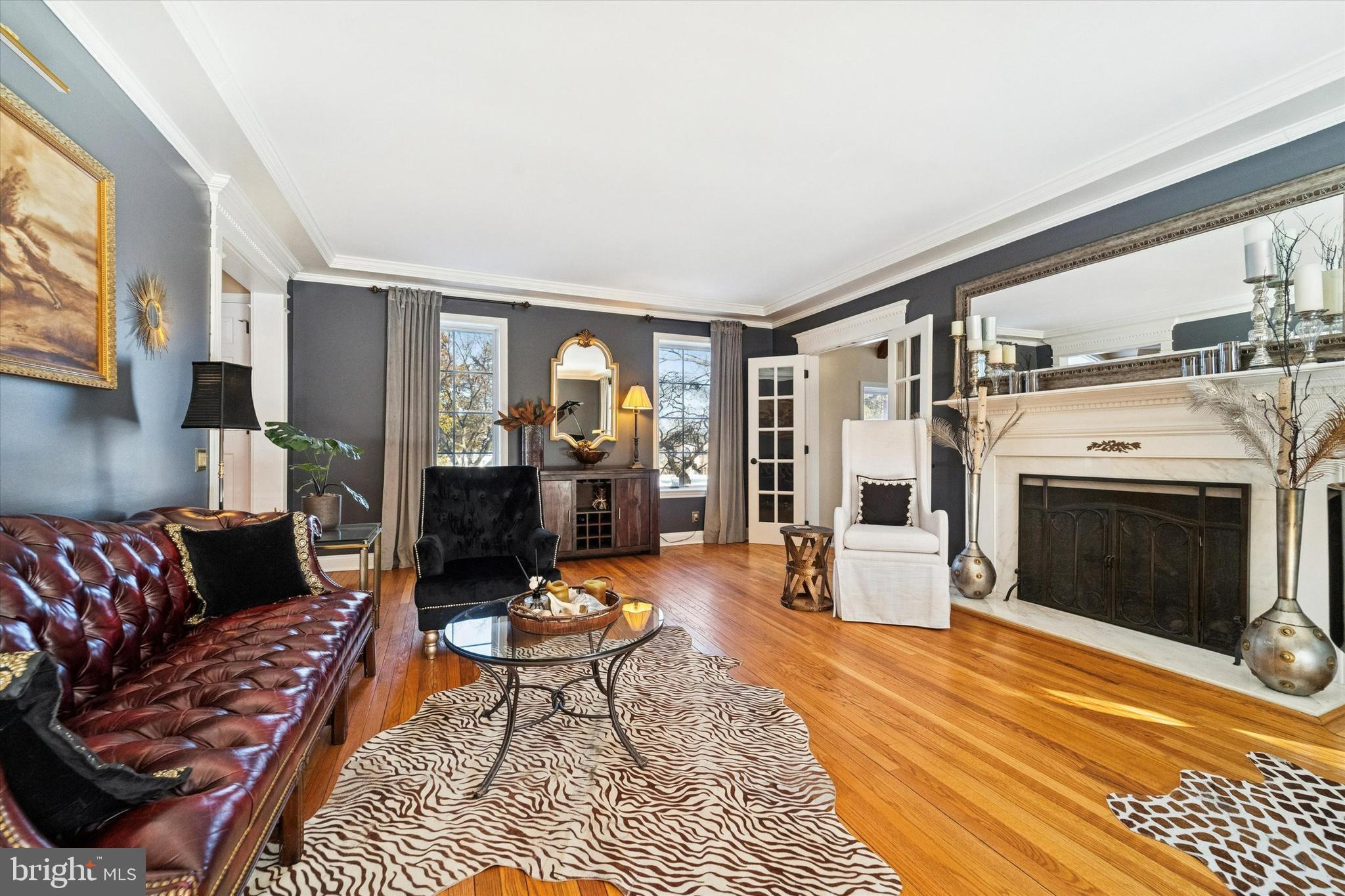 SHADOW OAK - Residential