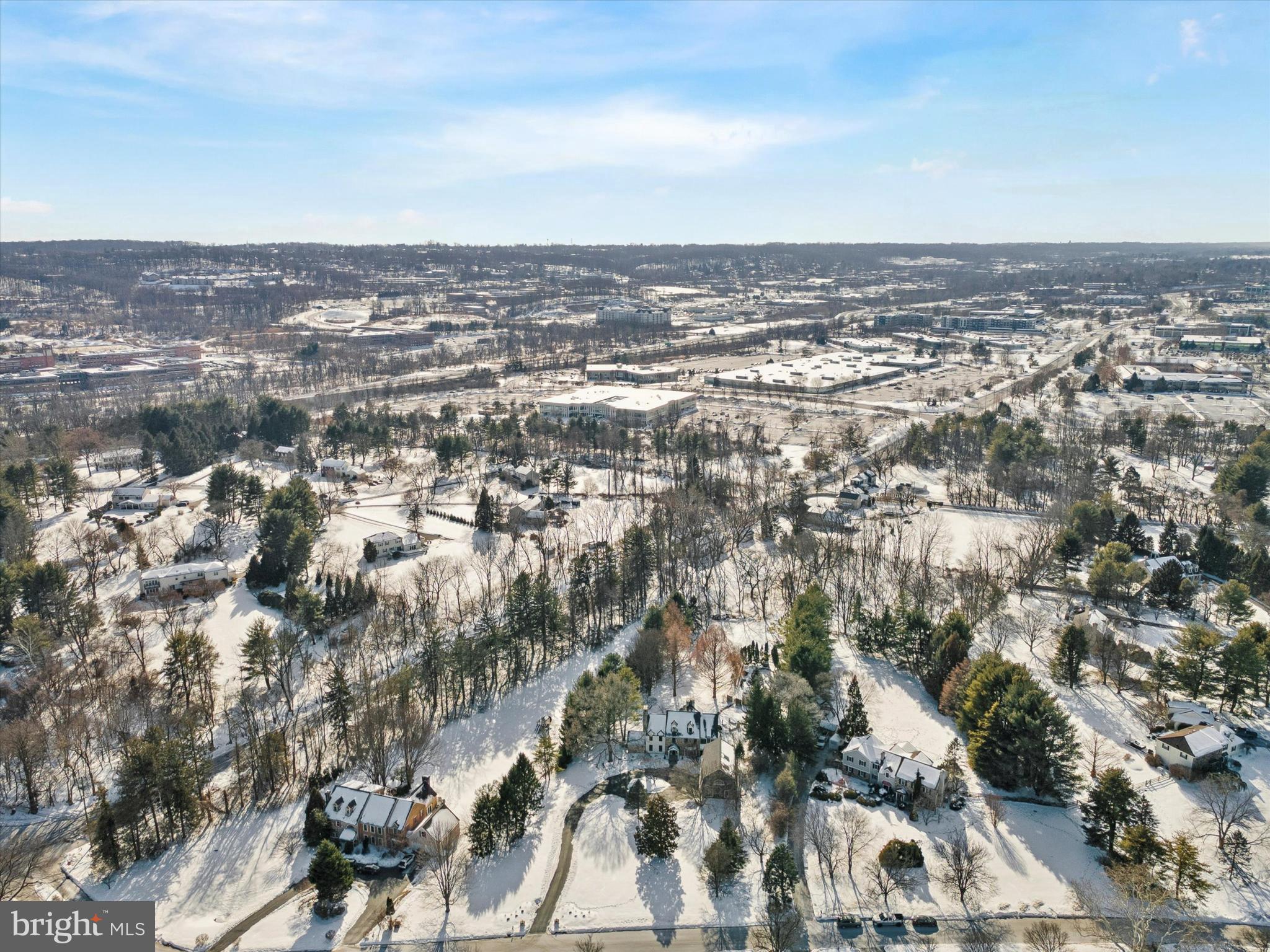 SHADOW OAK - Residential
