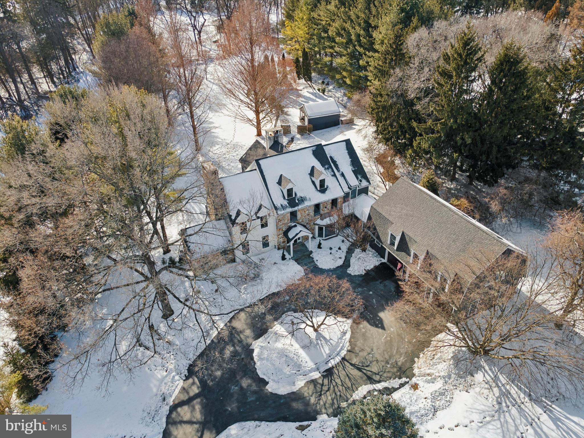 SHADOW OAK - Residential