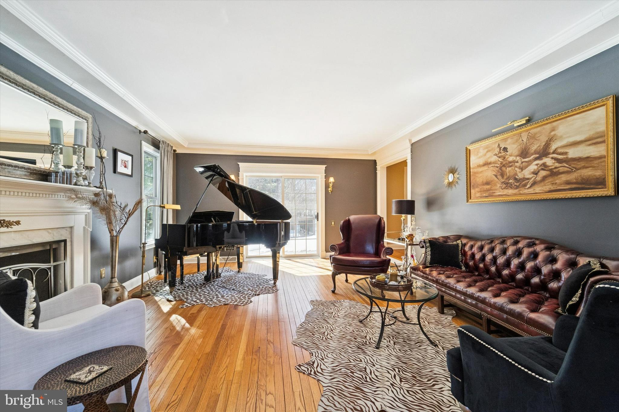 SHADOW OAK - Residential