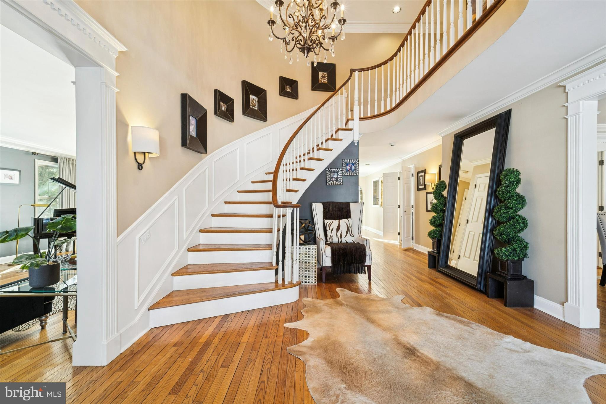 SHADOW OAK - Residential