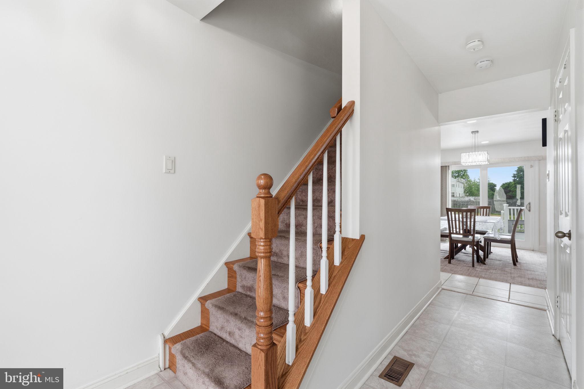 2732 WOODSVIEW DRIVE