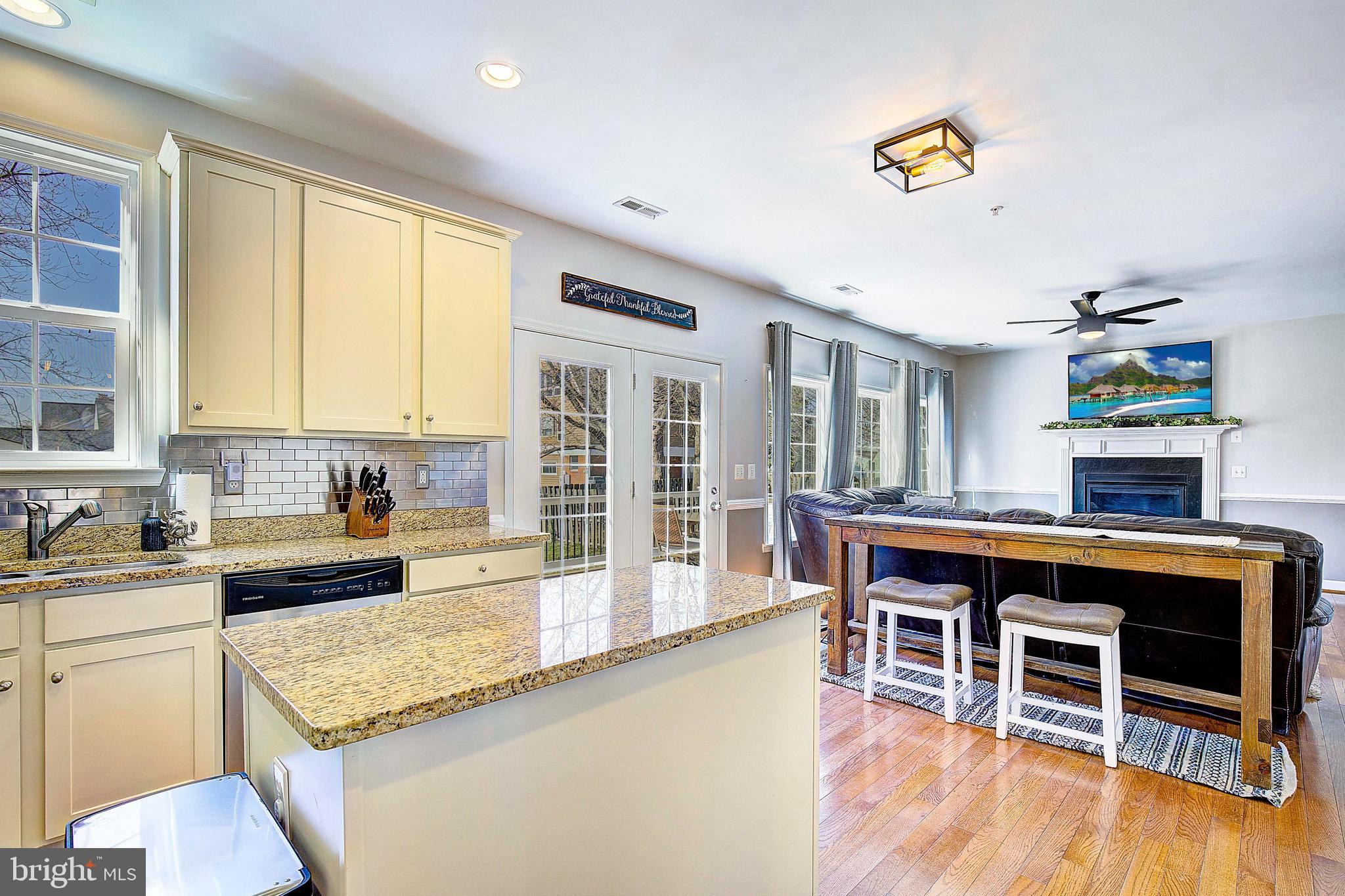 OWINGS BEACH - Residential