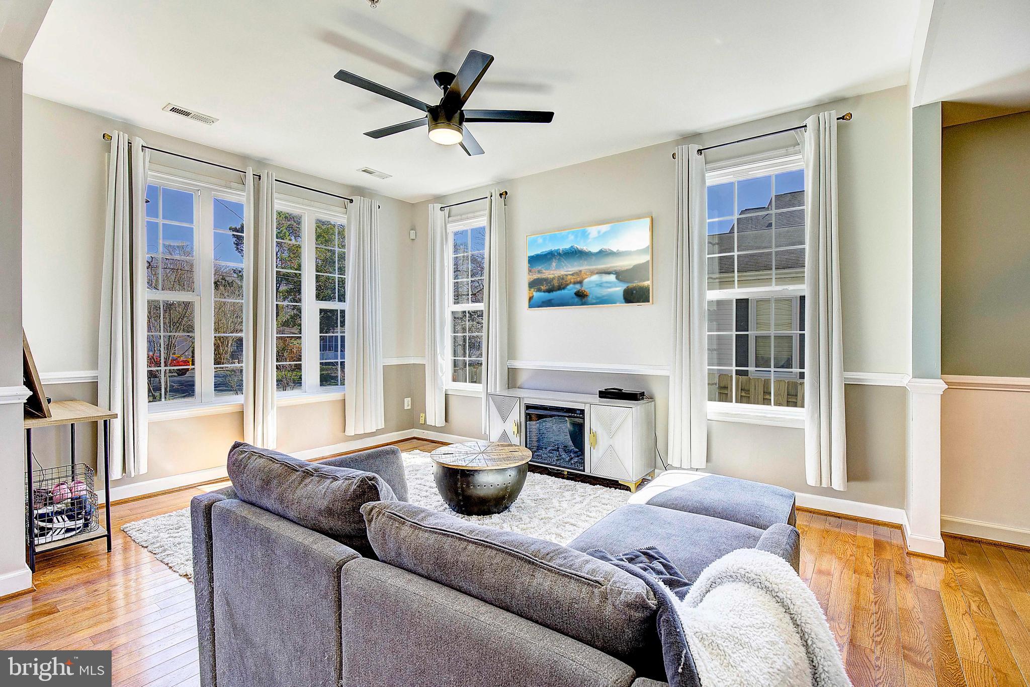 OWINGS BEACH - Residential