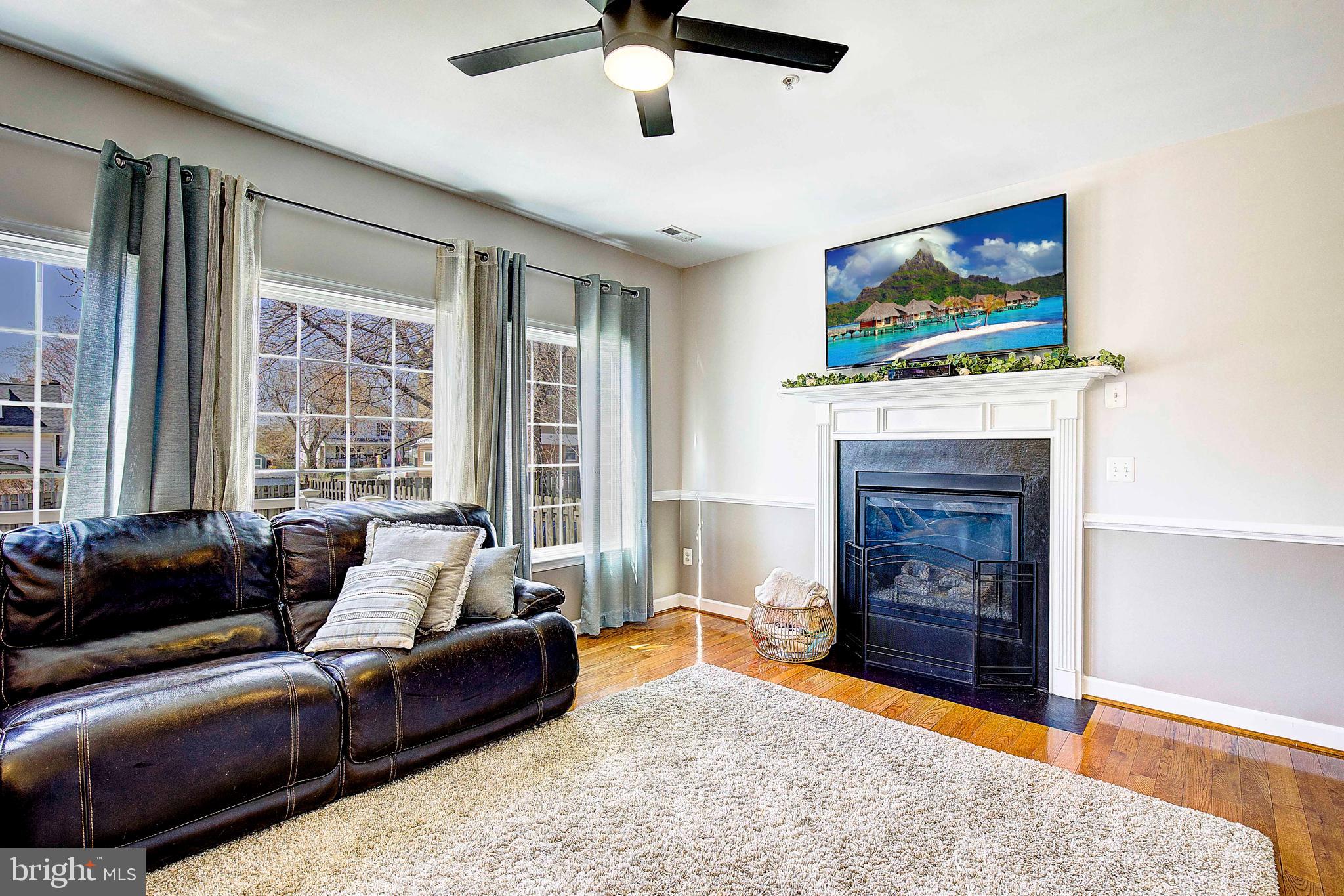 OWINGS BEACH - Residential