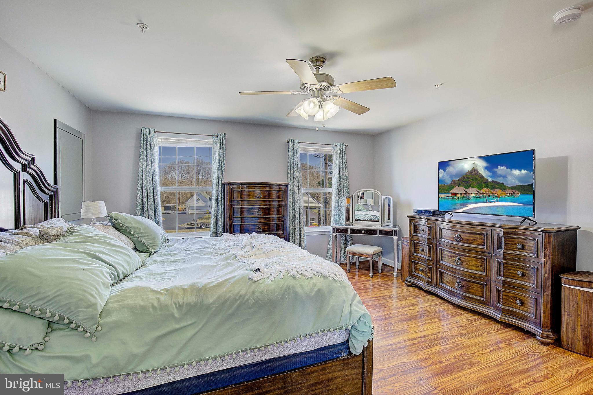 OWINGS BEACH - Residential