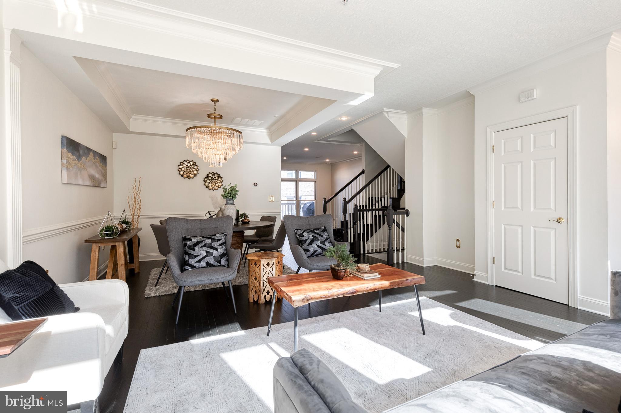 1239 HARBOR ISLAND WALK