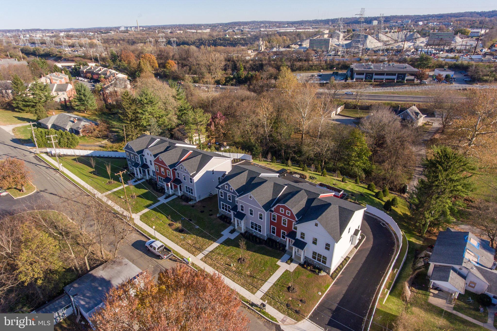 KING MANOR - Residential
