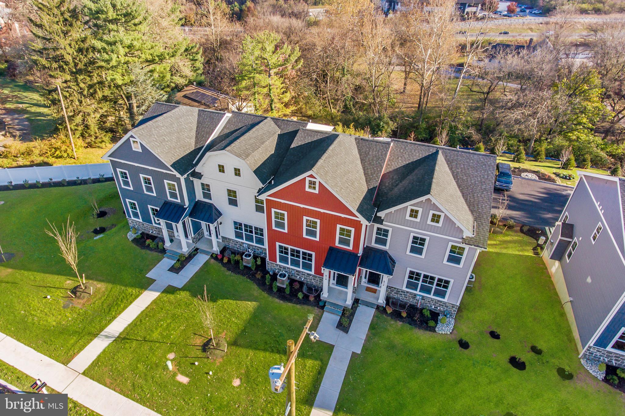 KING MANOR - Residential