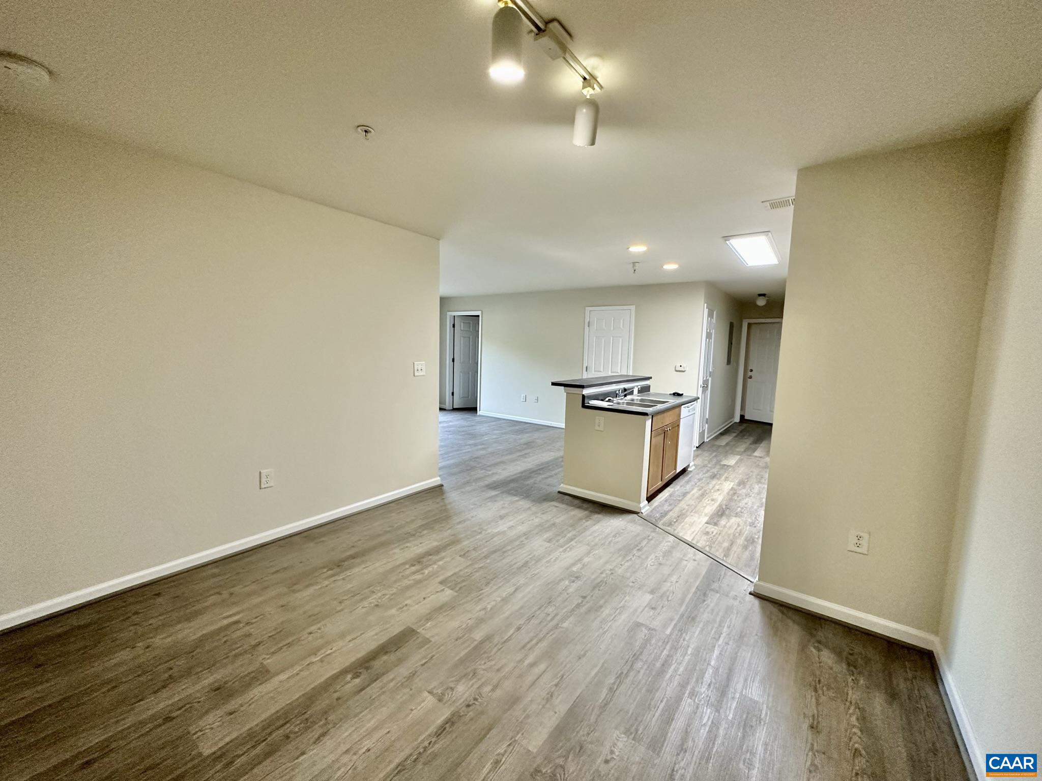 EAGLES LANDING - Residential Lease