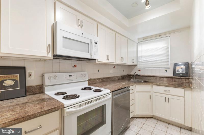 2910 PEYTON RANDOLPH DRIVE 169