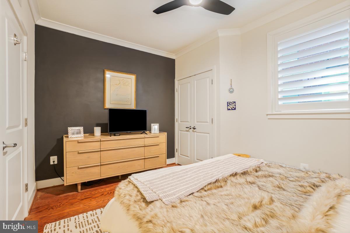 OLD TOWN COMMONS - Residential