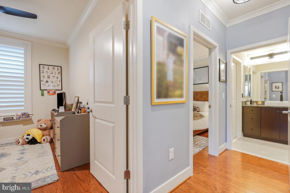 OLD TOWN COMMONS - Residential