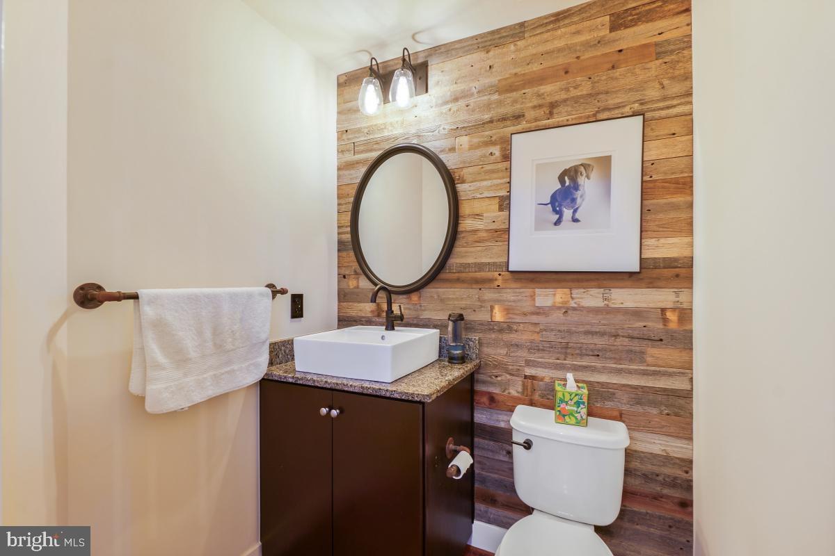 OLD TOWN COMMONS - Residential