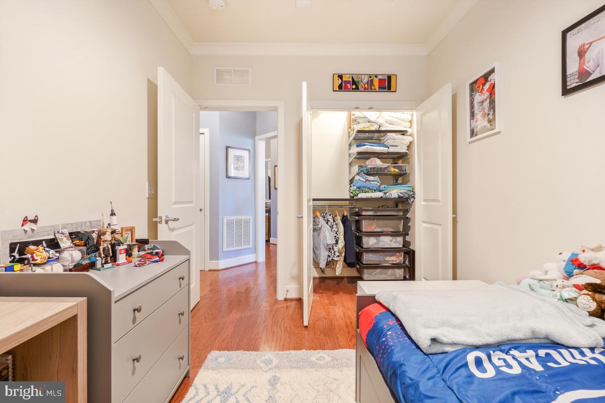 OLD TOWN COMMONS - Residential