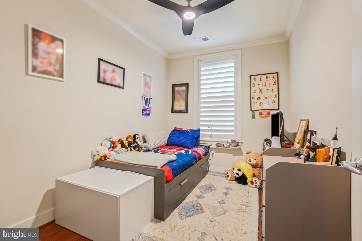 OLD TOWN COMMONS - Residential