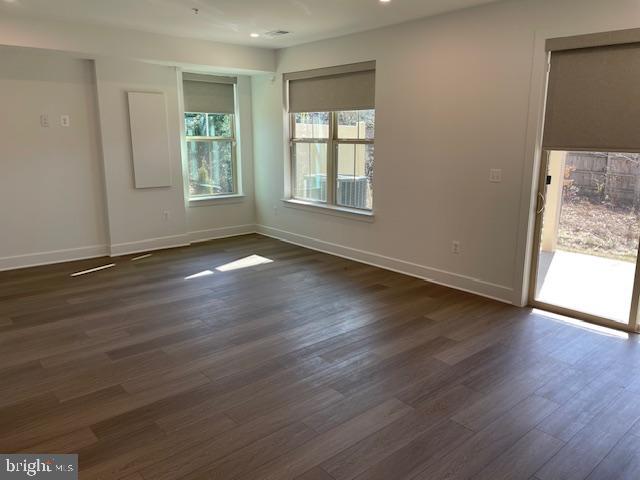 THE GROVE - Residential Lease