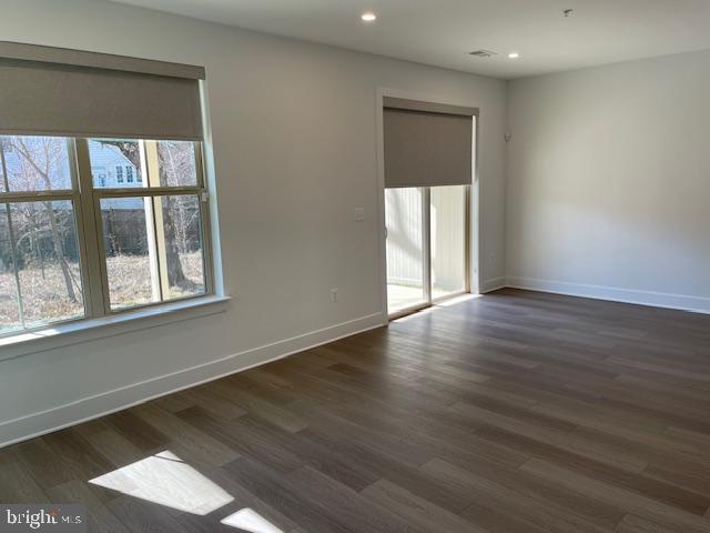 THE GROVE - Residential Lease