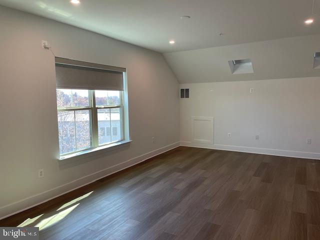 THE GROVE - Residential Lease