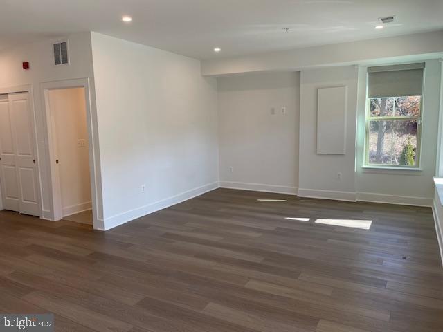 THE GROVE - Residential Lease