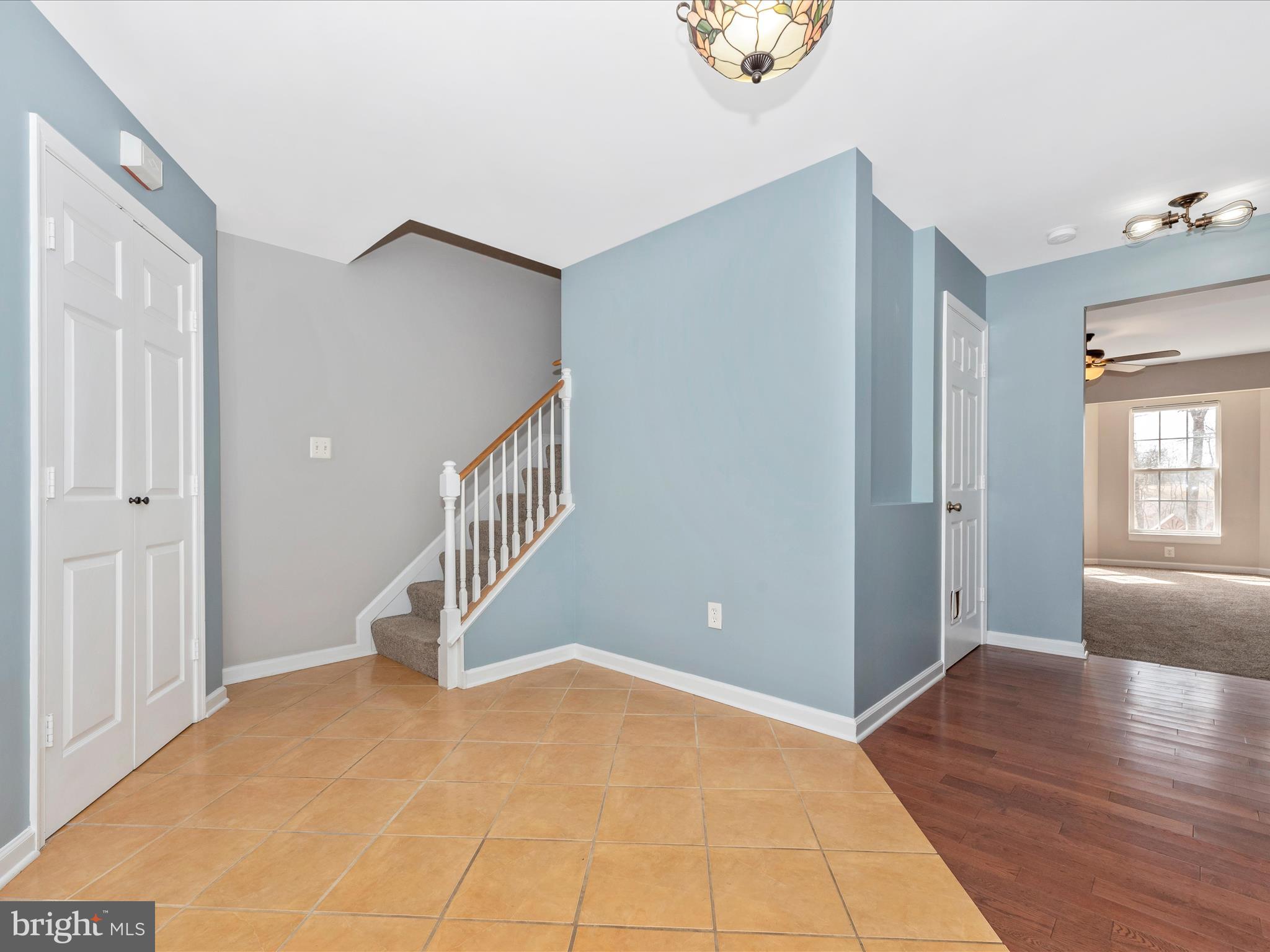 1223 PINEY BREEZE LANE