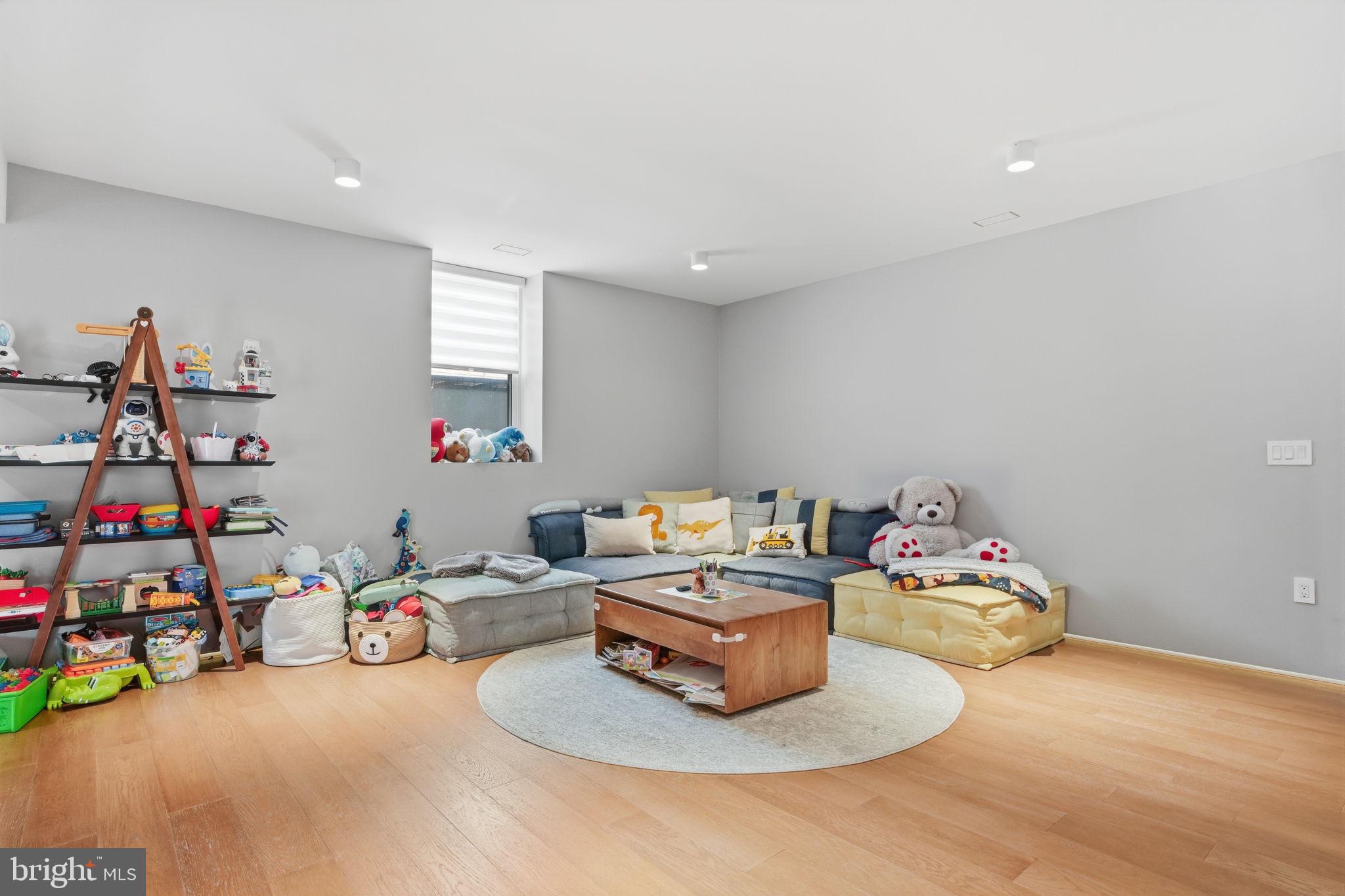 NON AVAILABLE - Residential