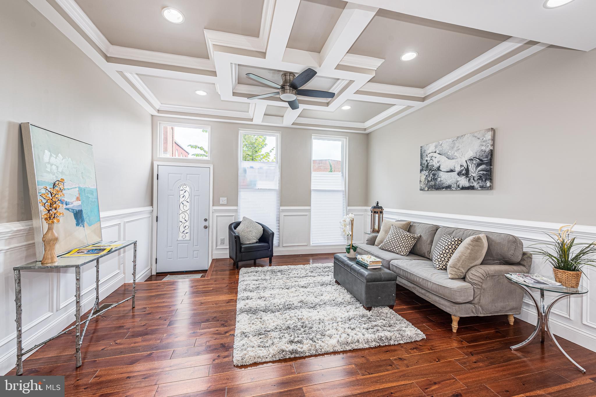 HOLLINS MARKET - Residential