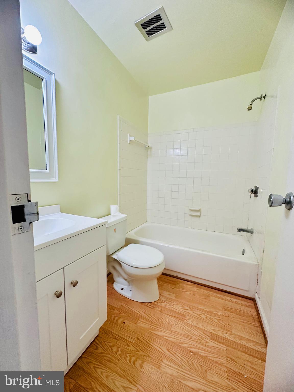 TERRACE TOWNHOUSES OF ANNANDALE - Residential