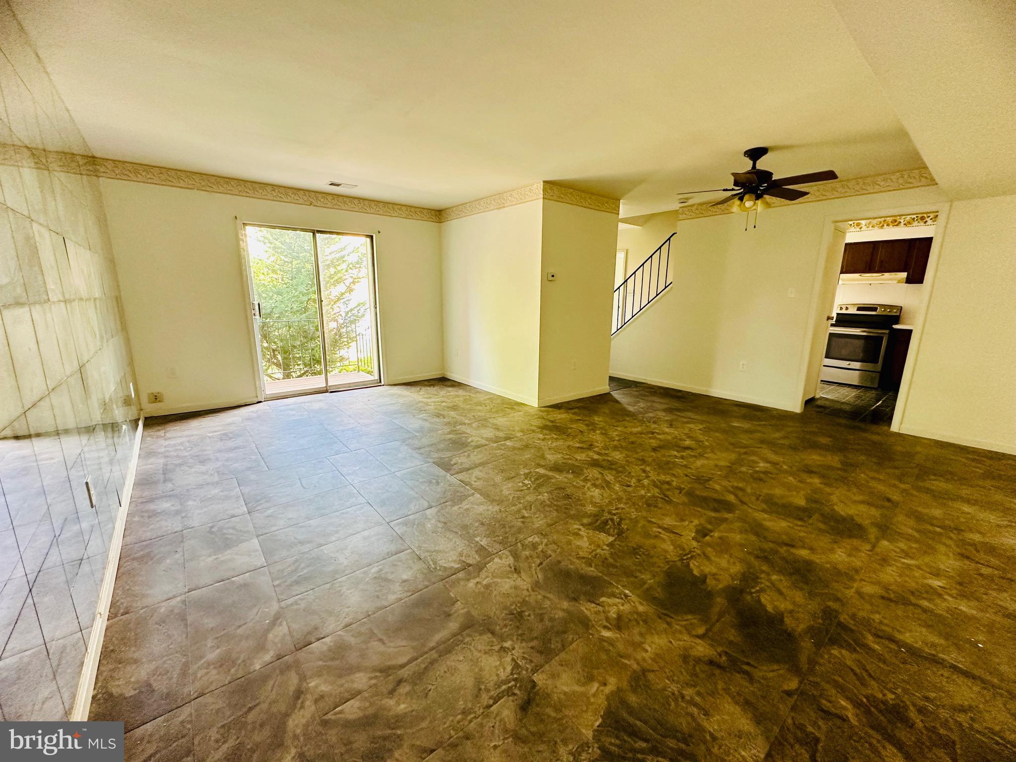 TERRACE TOWNHOUSES OF ANNANDALE - Residential