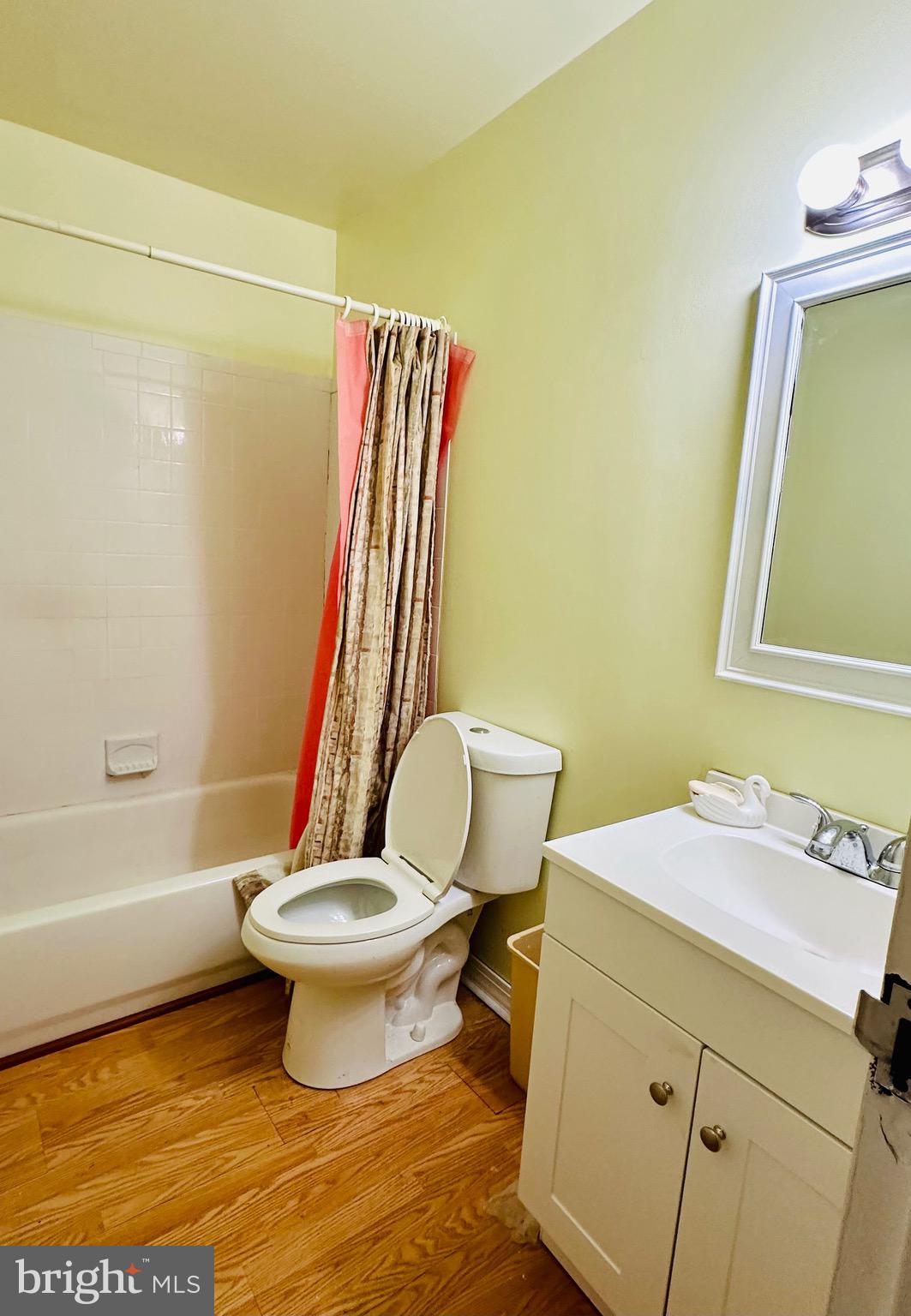 TERRACE TOWNHOUSES OF ANNANDALE - Residential