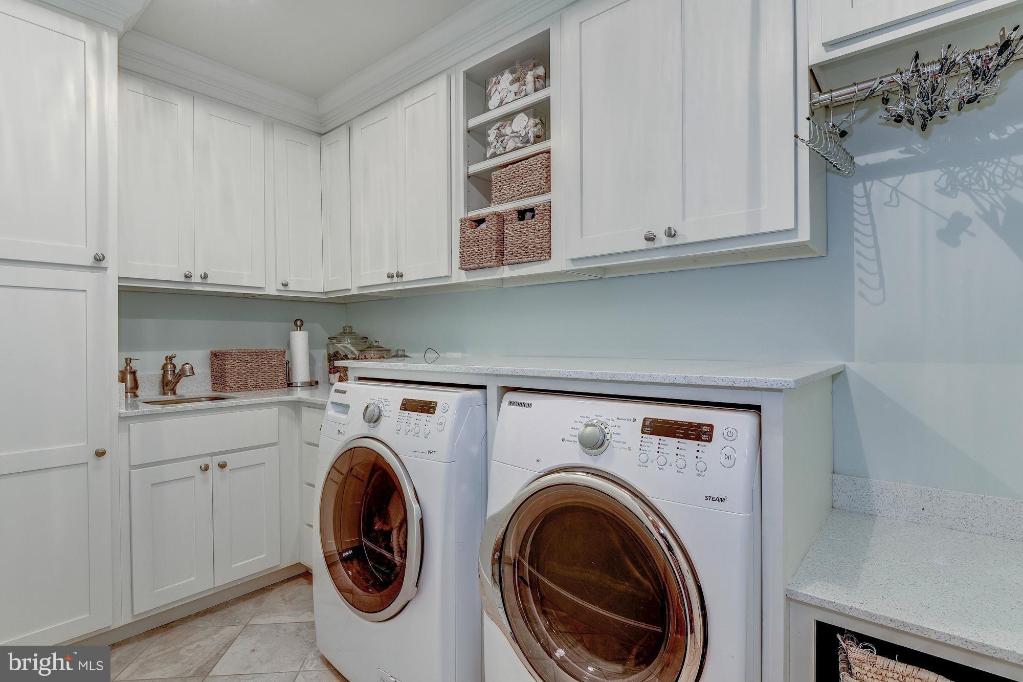 RIVER FALLS - Residential