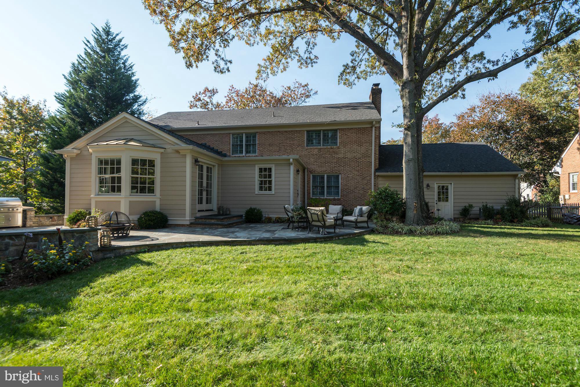 RIVER FALLS - Residential