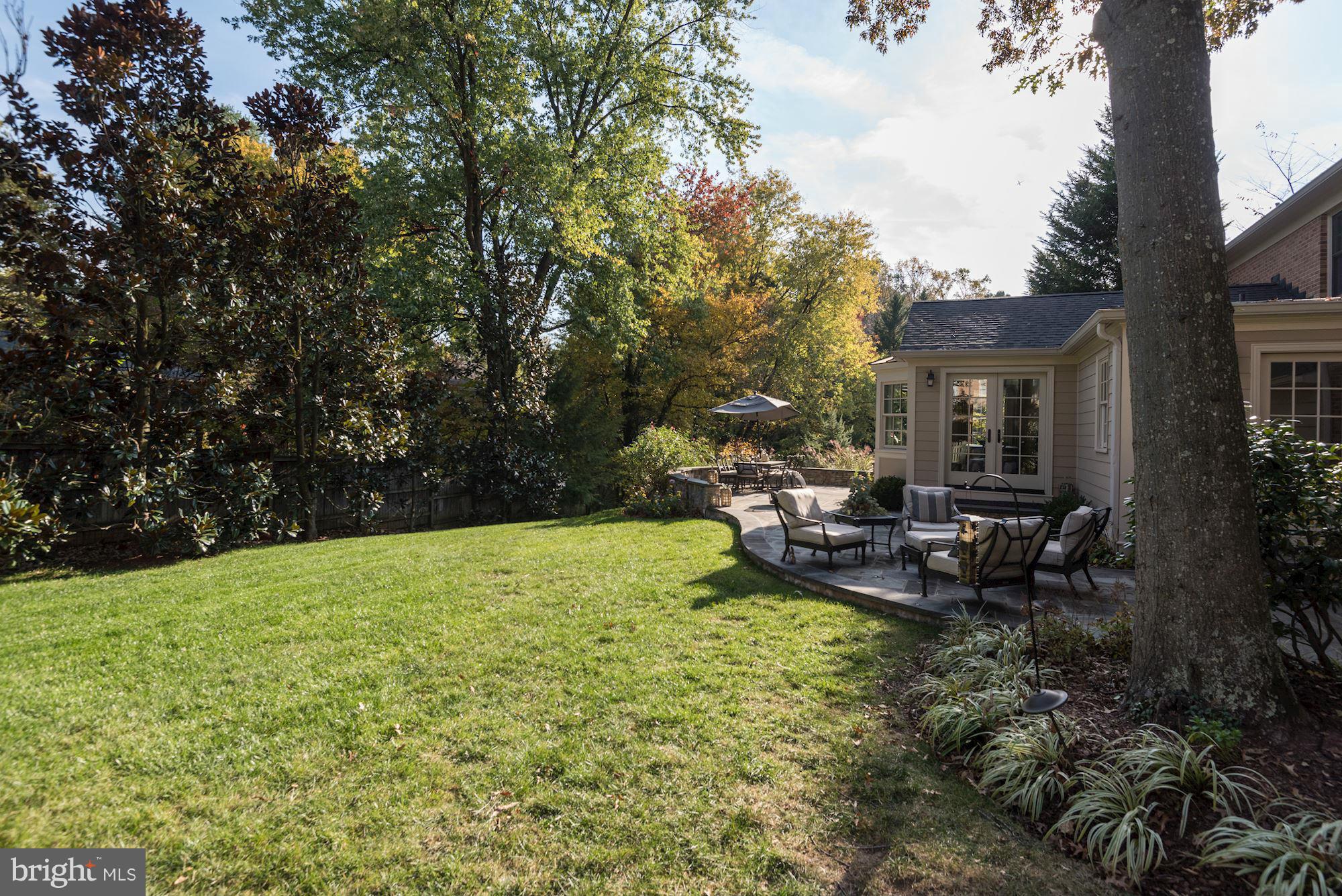 RIVER FALLS - Residential