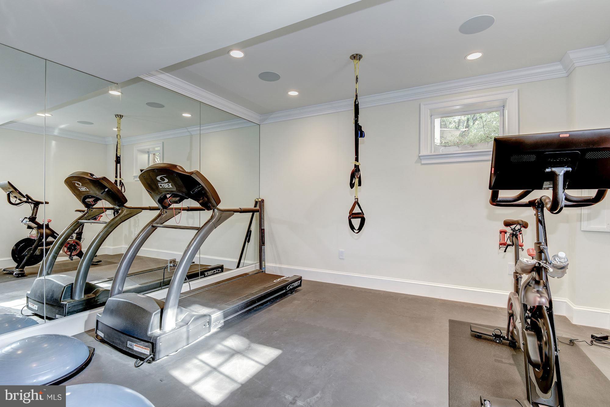 RIVER FALLS - Residential