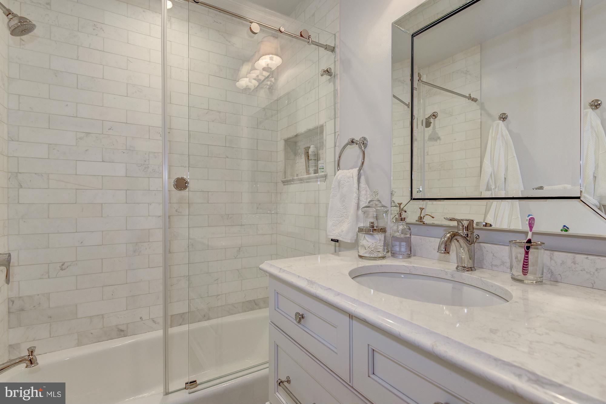 RIVER FALLS - Residential