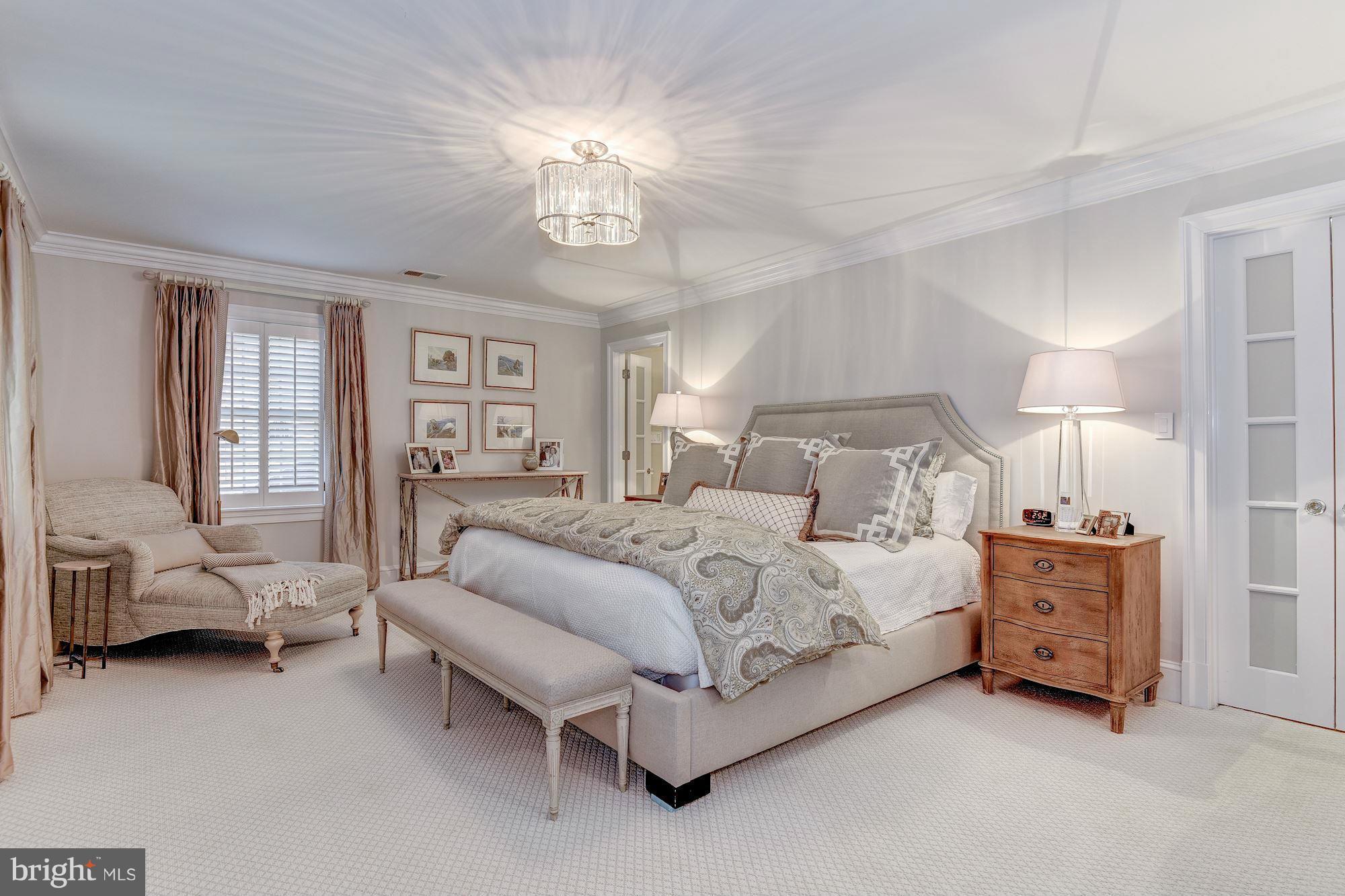 RIVER FALLS - Residential