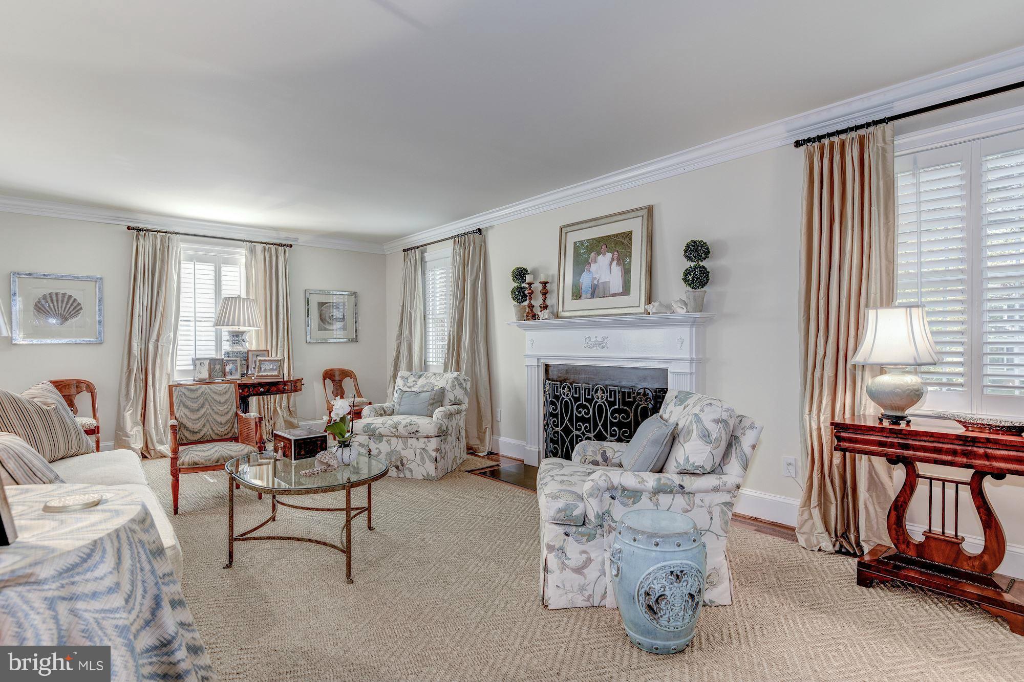 RIVER FALLS - Residential