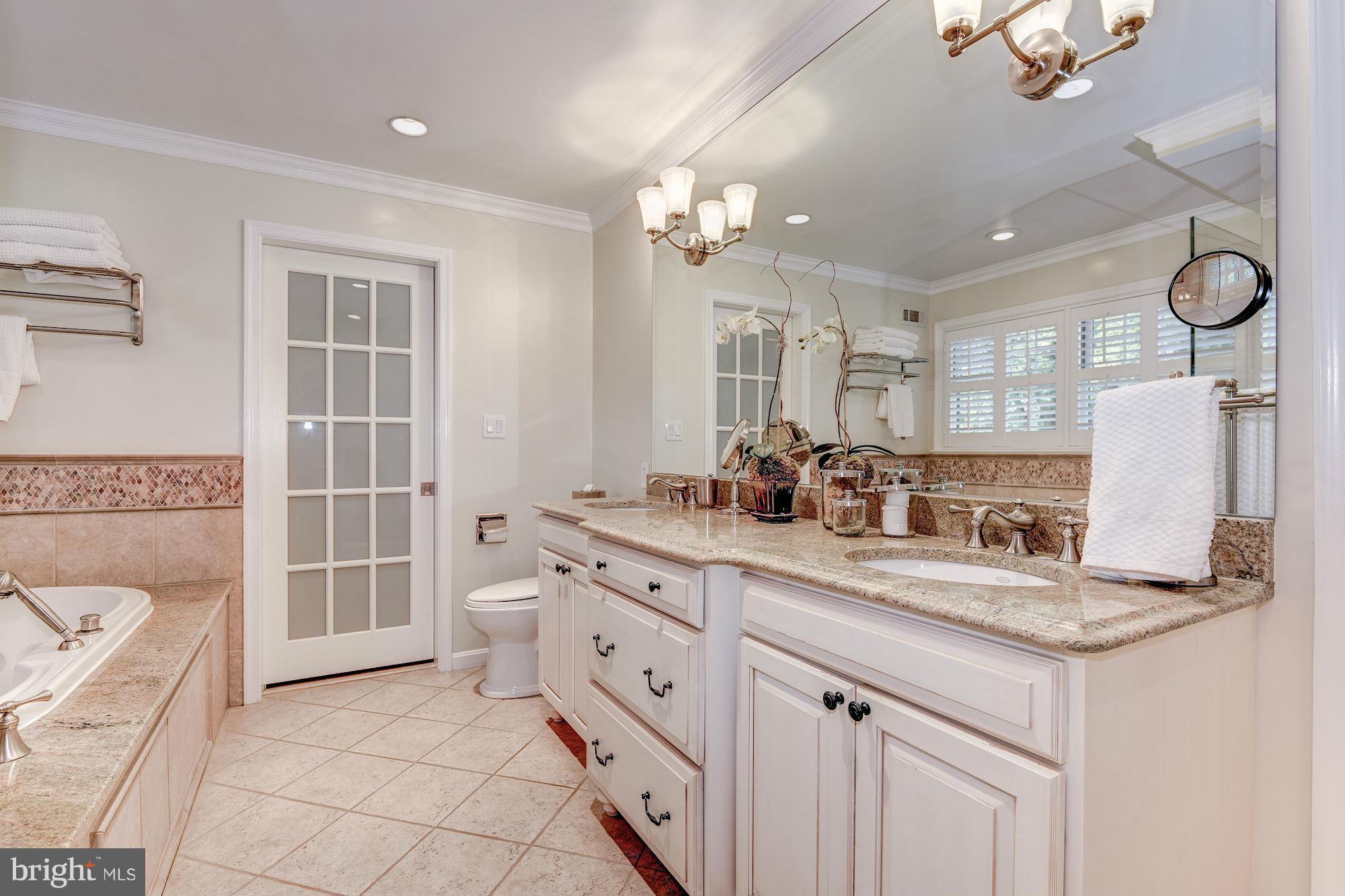 RIVER FALLS - Residential