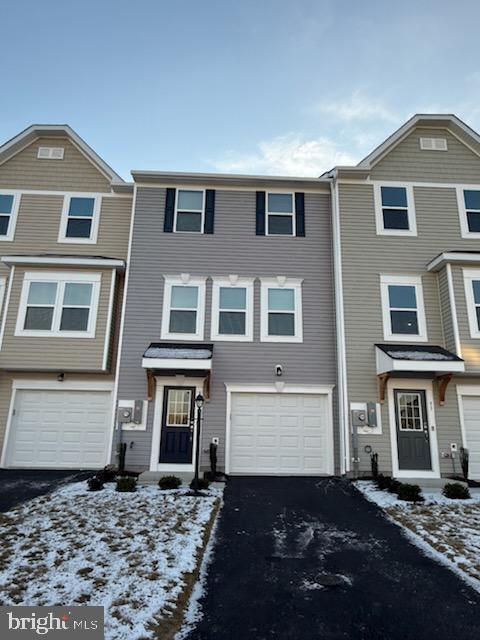 SOUTH BROOK - Residential Lease