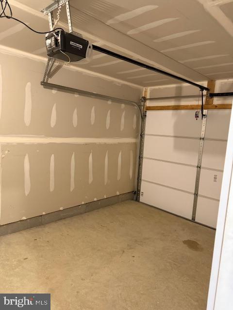 SOUTH BROOK - Residential Lease