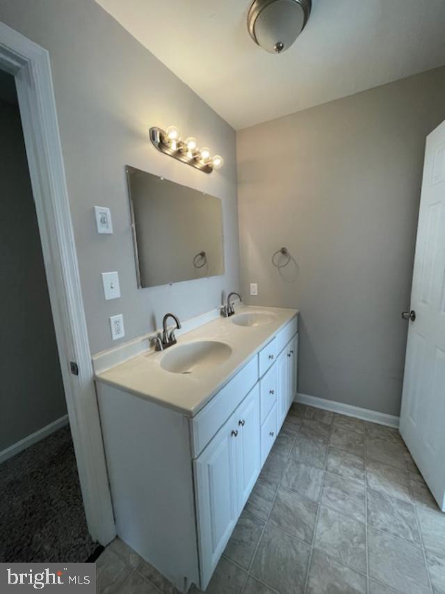 ABERDEEN HILLS - Residential