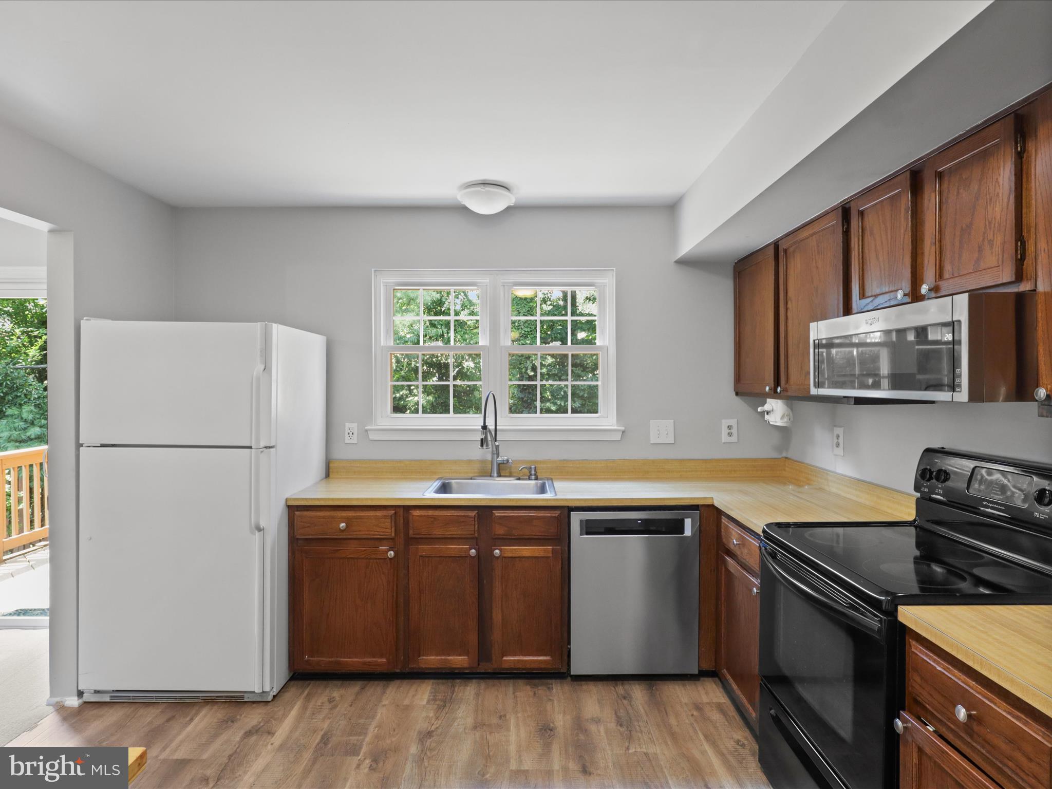 BURKE CENTRE - Residential Lease