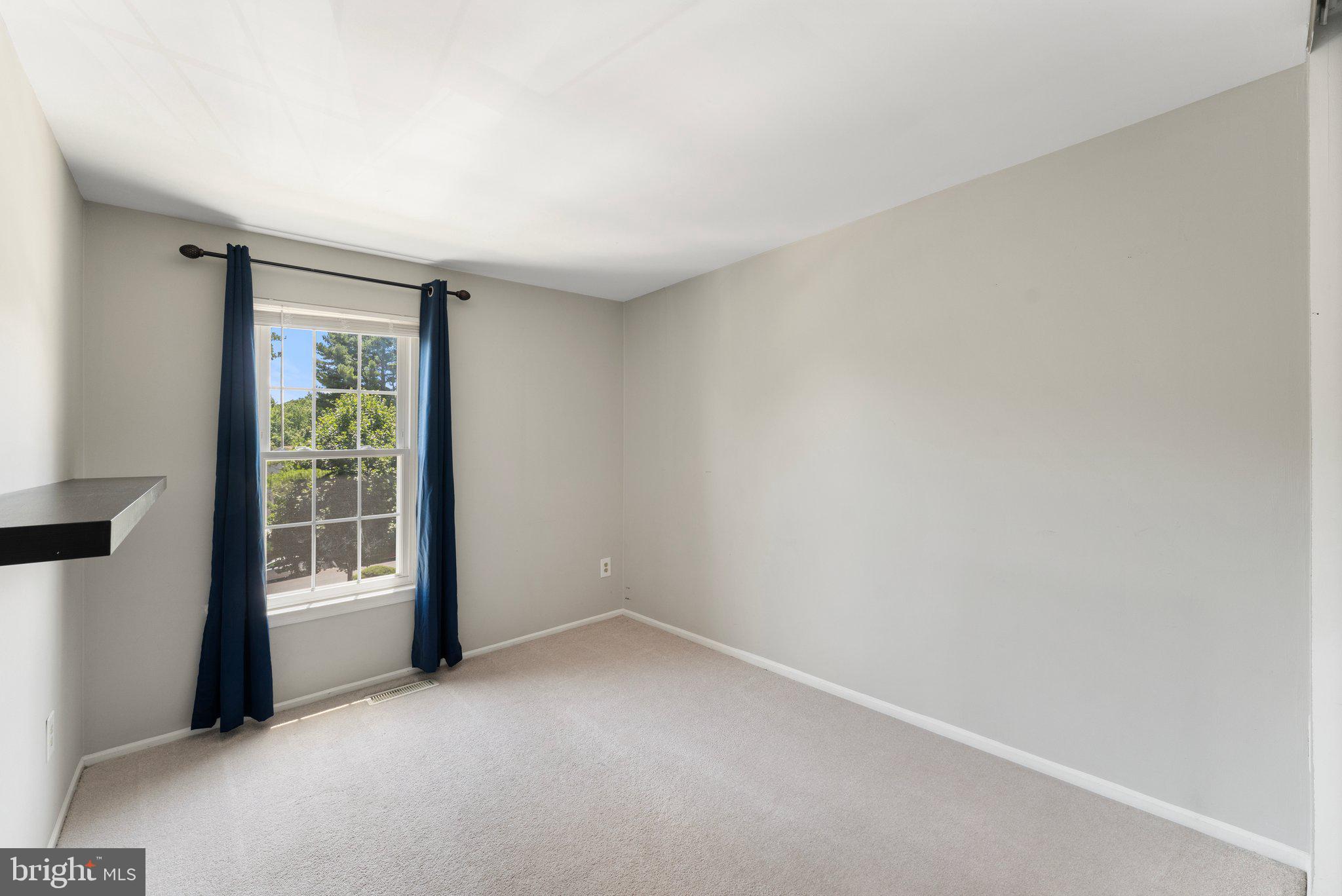 BURKE CENTRE - Residential Lease