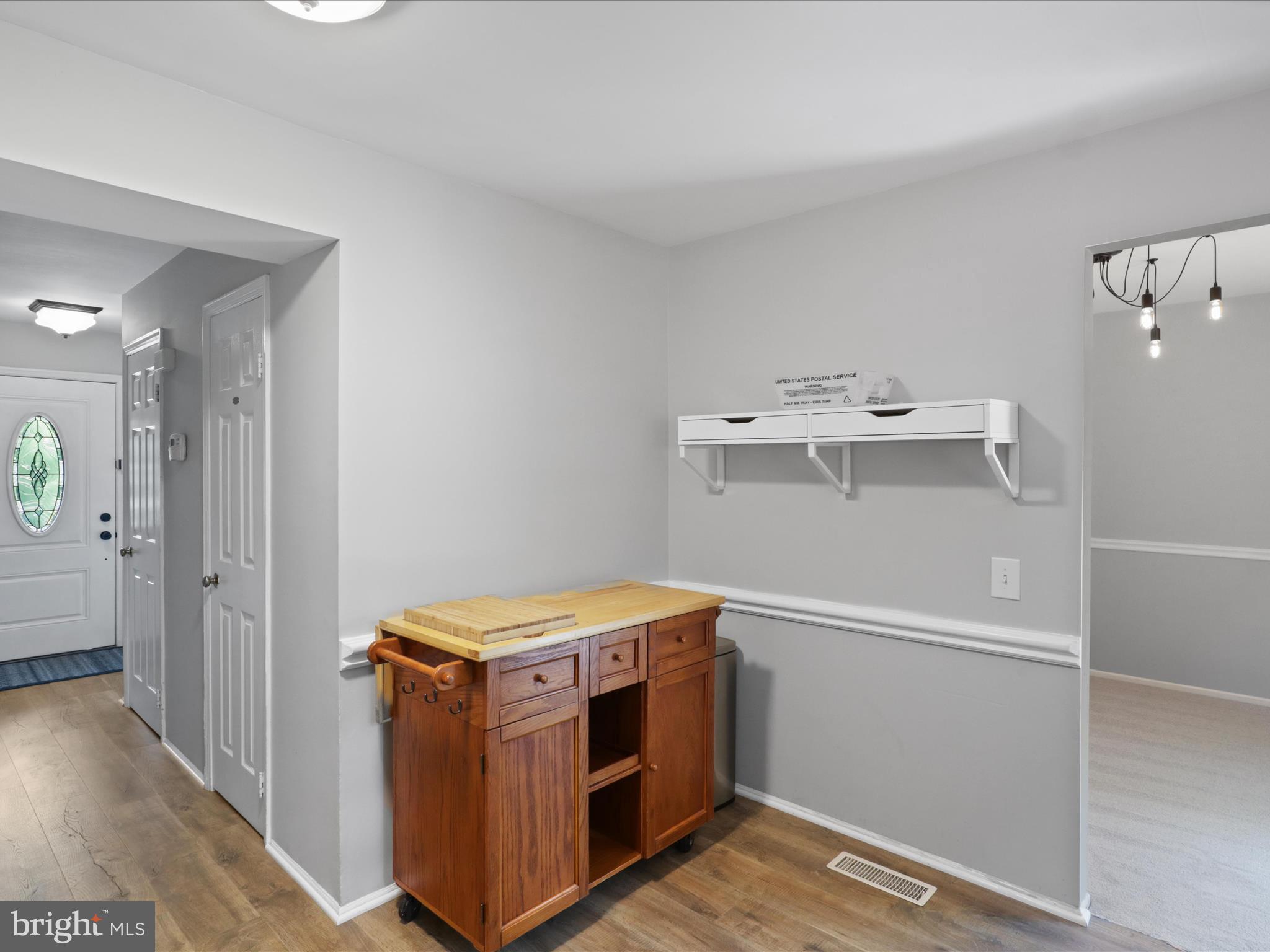 BURKE CENTRE - Residential Lease